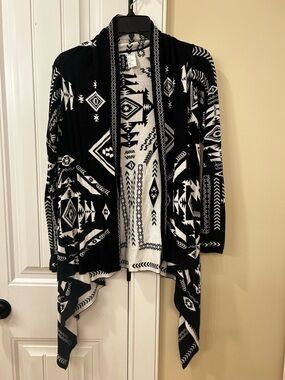 Reversible Black & White Aztec Open-Front Women’s Sweater